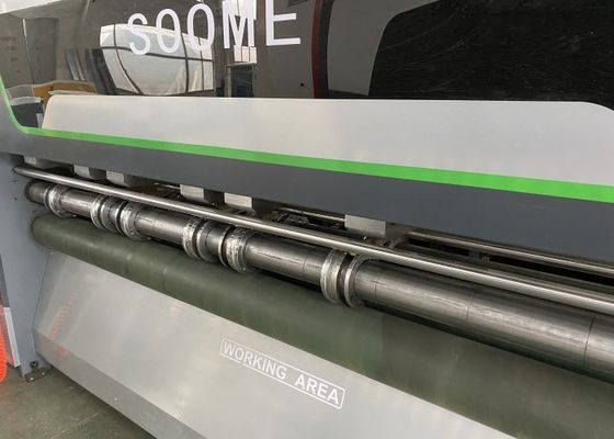 Handmatig voedingsapparaat Servo Automatisch type CNC Computer Control Thin Blade Slitter Scorer Machine