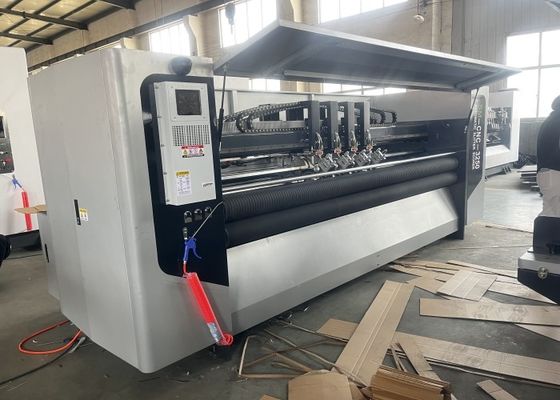 Geavanceerde CNC 3250 Thin Blade Slitter Scorer Machine voor nauwkeurig scoren en snijden met een snelheid van 150m/min